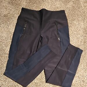 Athleta Black And Navy Workout Leggings with Zipper Pockets